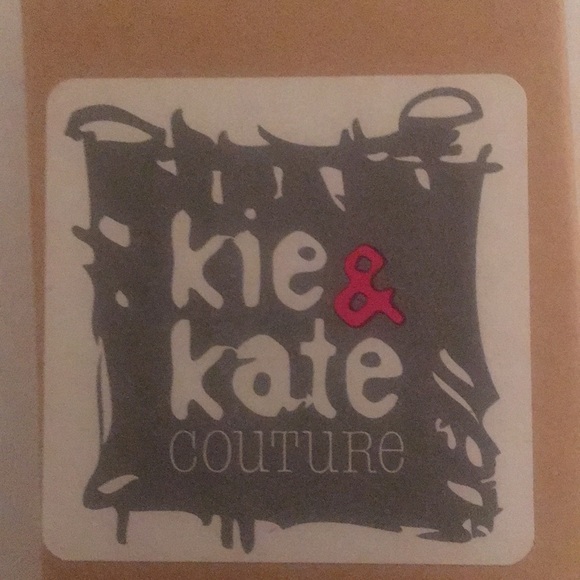 Kie & Kate Couture silver post earrings💗 - Picture 3 of 3